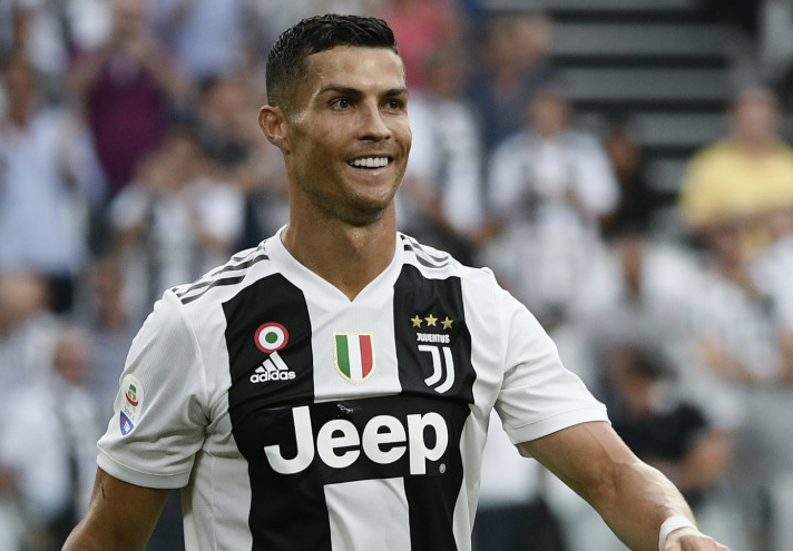 关于萨索洛主场大捷，保持积分榜Top位置的信息