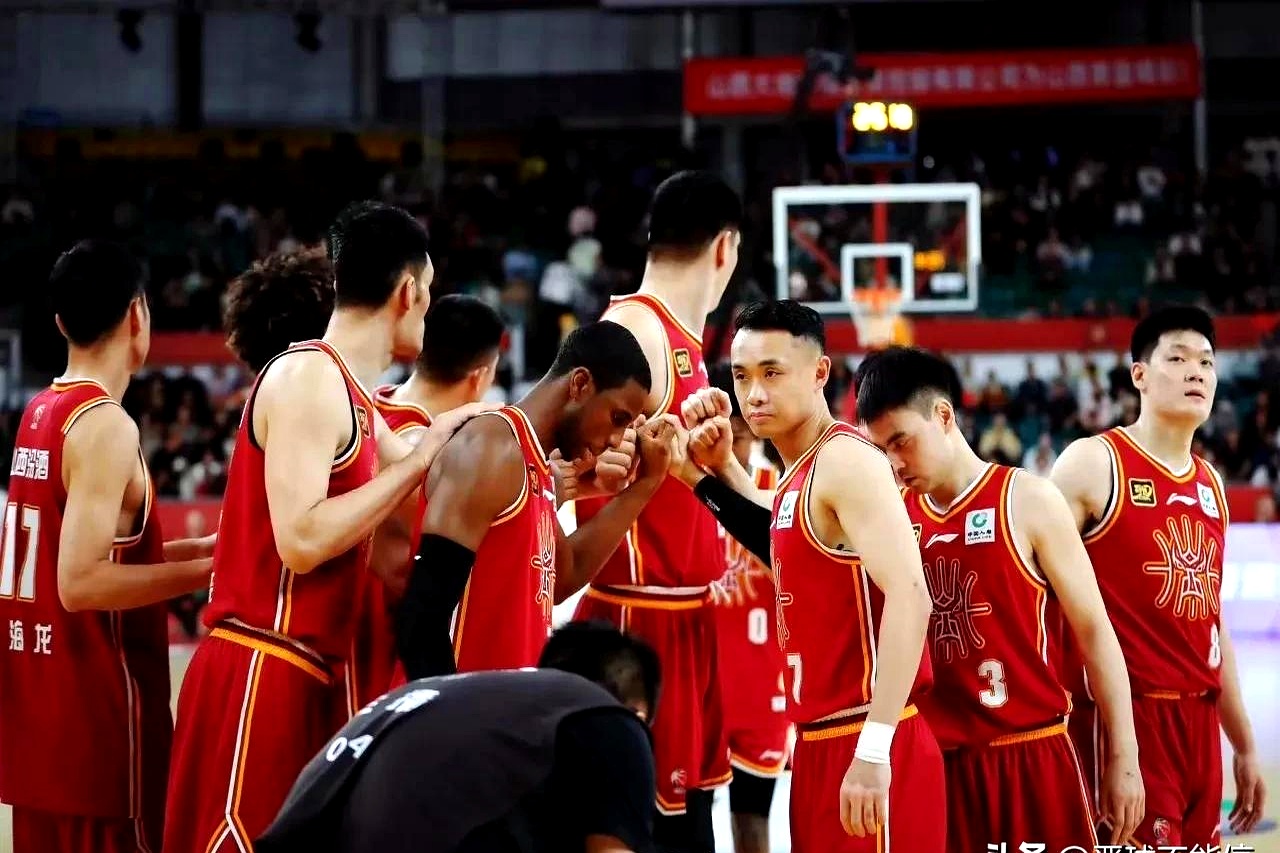 爱游戏链接-精彩对决：山西队战胜江苏队