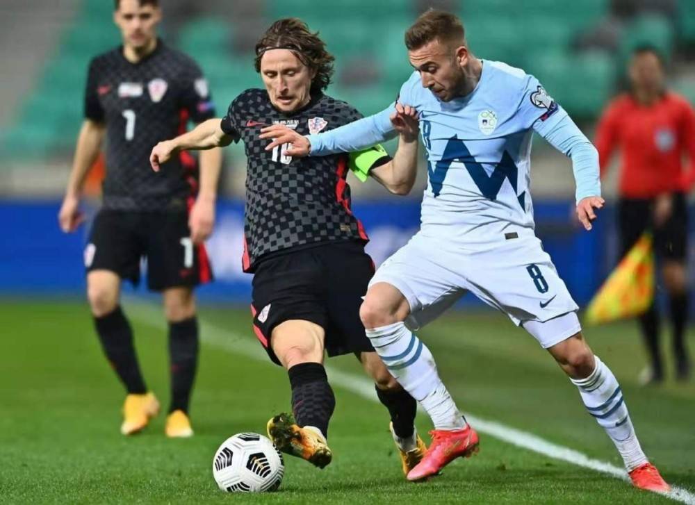 关于英格兰客场对决丹麦，胜者将占得先机的信息