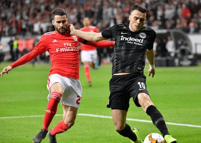 包含多特蒙德客场遭遇勒沃库森逆转,失去领先优势最终遗憾惨败的词条 包含多特蒙德客场遭遇勒沃库森逆转,失去领先优势最终遗憾惨败的词条