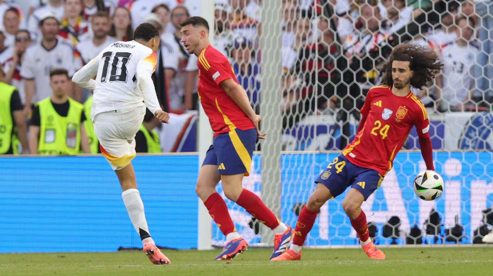 爱游戏入口-关于欧国联比赛赛程精彩，球队全力争胜的信息