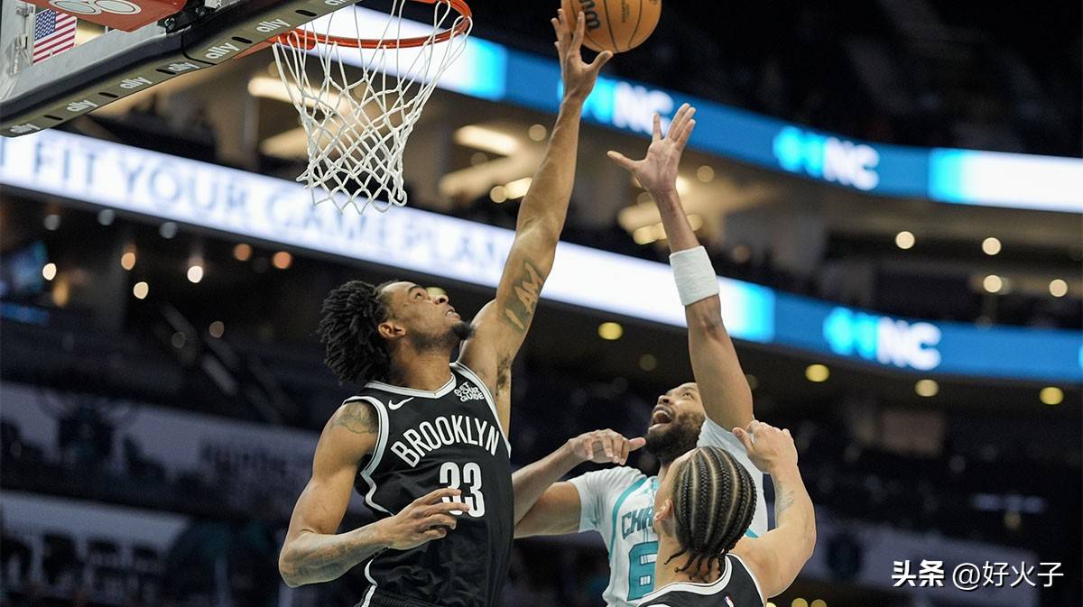 篮网后卫发挥出色，带领球队赢得关键胜利的简单介绍