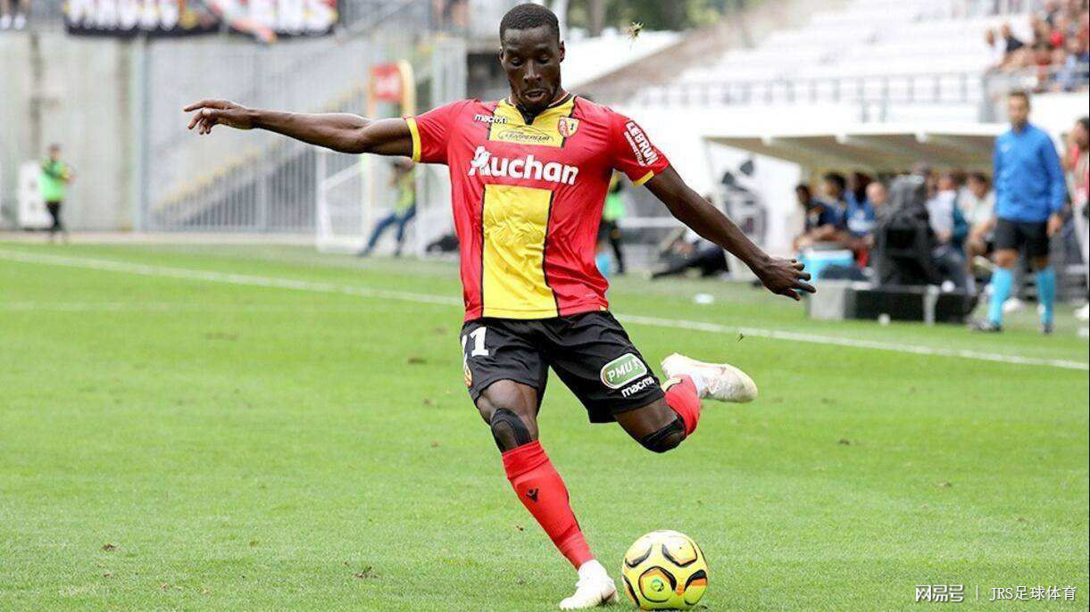 朗斯取得胜利，球队迈向新的高度的简单介绍