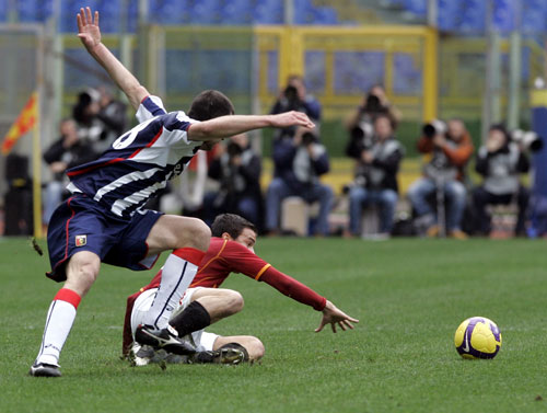 罗马惊险取胜,精彩瞬间回放 罗马惊险取胜,精彩瞬间回放