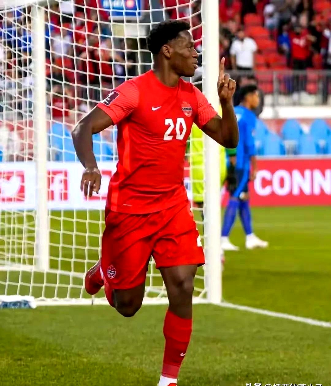 爱游戏平台-包含里尔球员因伤退出法甲比赛，将休战两周的词条